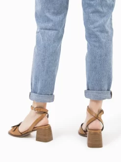 Sandali Fibbia Athena Trim Cuoio -Birkenstock Italia carmens sandali fibbia athena trim cuoio3