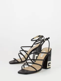 Guess Sandali Neri Con Tacco Logato -Birkenstock Italia guess sandali neri con tacco logato4