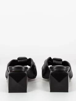 Ciabatte Jalila Nere Con Bottone -Birkenstock Italia noa harmon ciabatte jalila nere con bottone3