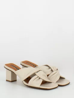 Sandali Ambrosia In Nappa Talco