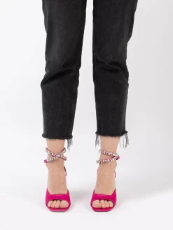 Sandali Fuxia In Raso Con Cinturino In Strass