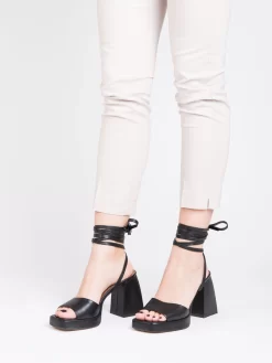 Sandali In Nappa Neri Con Lacci Alla Caviglia -Birkenstock Italia stimm sandali in nappa neri con lacci alla caviglia3