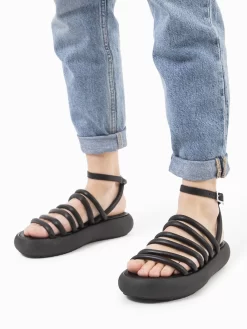 Vic Matié Sandalo Donut Black